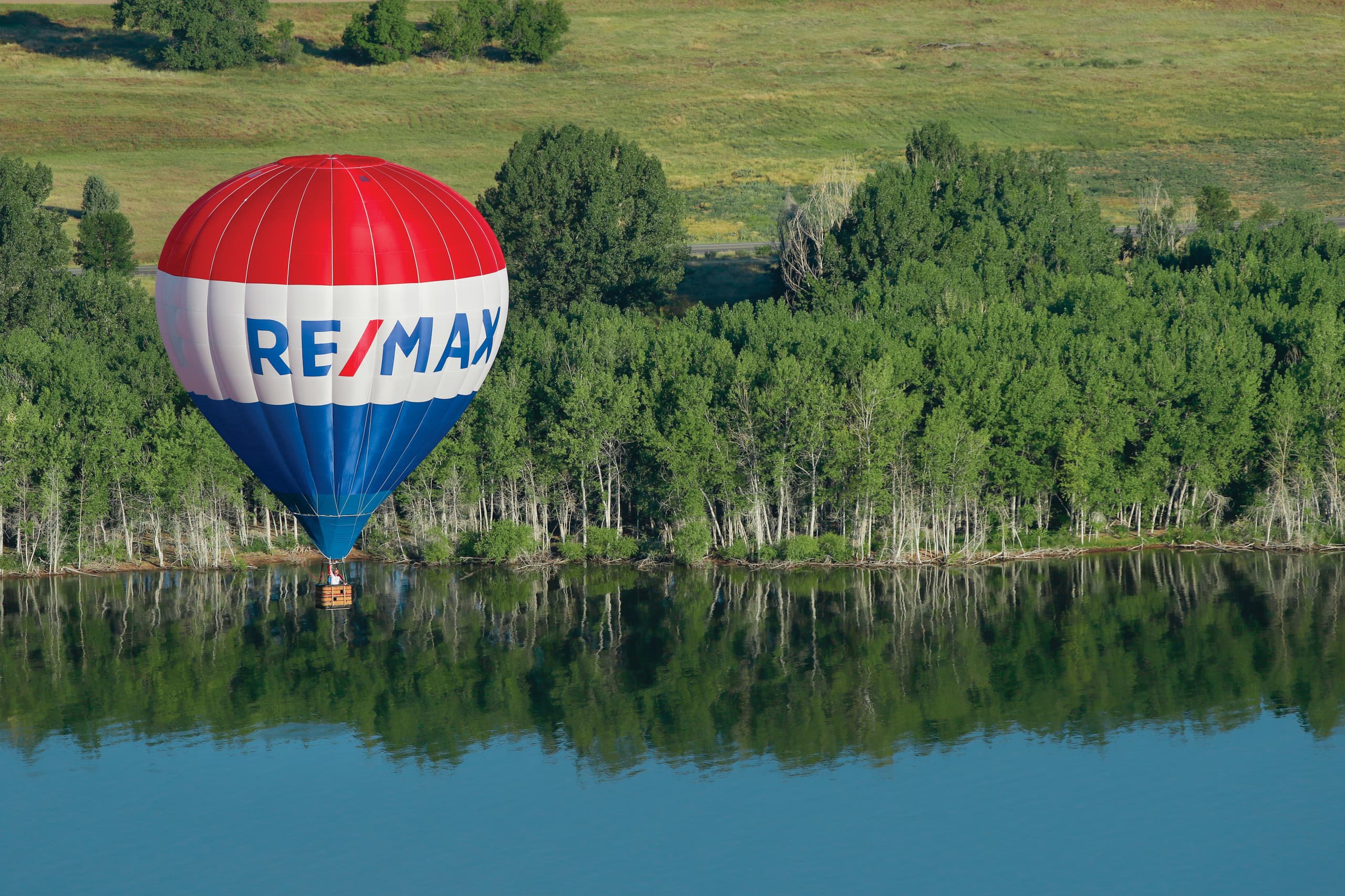 remax_l4071_rgb.jpg